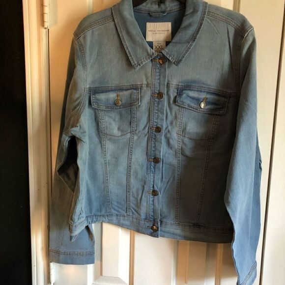 Social Standard by Sanctuary, Ladies Classic Denim Jacket, Light Blue Size XXL - Picture 4 of 5